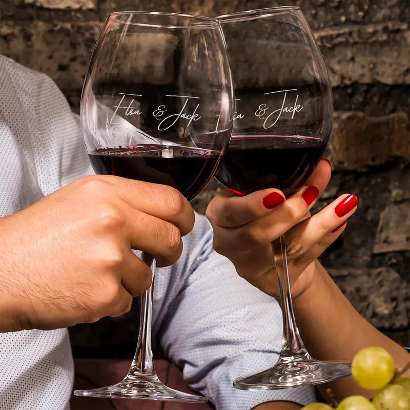 2-Piece Wine Glass Set with Name