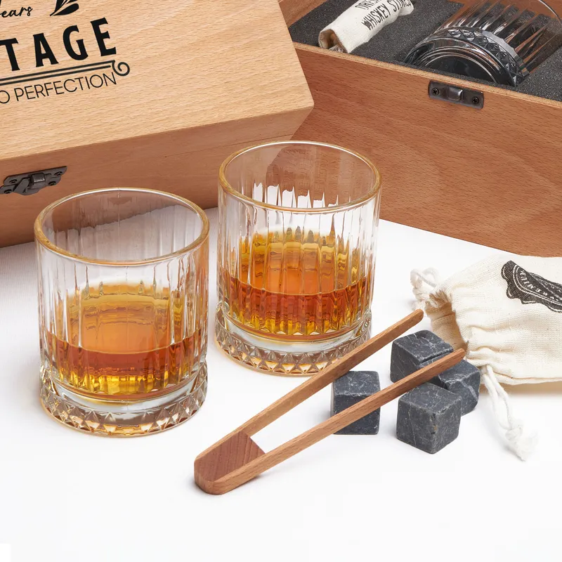 30 Years Old Design Wooden Box Glasgov 2x Whiskey Glass and Cooling Stones Set