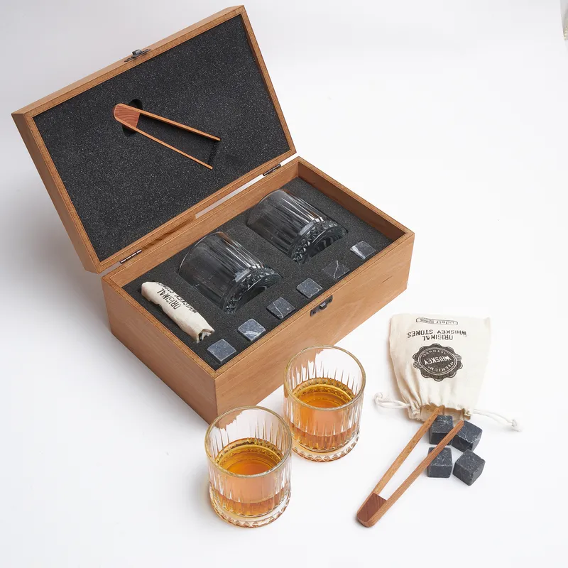 30 Years Old Design Wooden Box Glasgov 2x Whiskey Glass and Cooling Stones Set