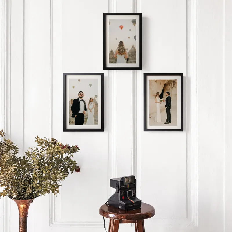 3pcs Self Adhesive Black Photo Frame Set with Mat Bordered Photo Prints