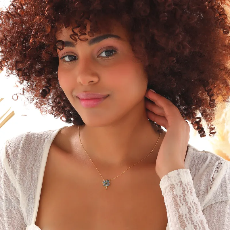 4 Leaf Clover Pendant Gold Plated Becklace with Mystic Topaz Stones