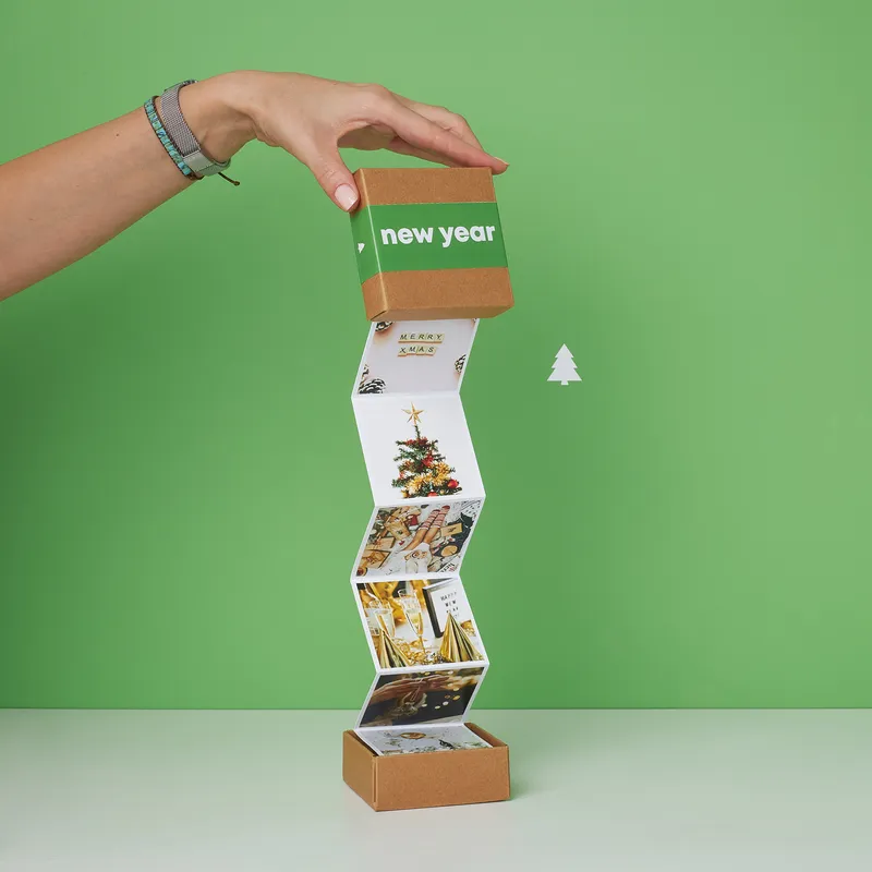 Accordion Photo Box for New Year