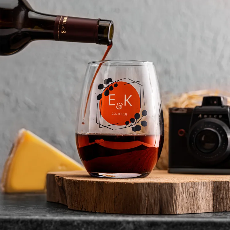 Anniversary Gifts Personalized Wine Glass Set with Name and Date