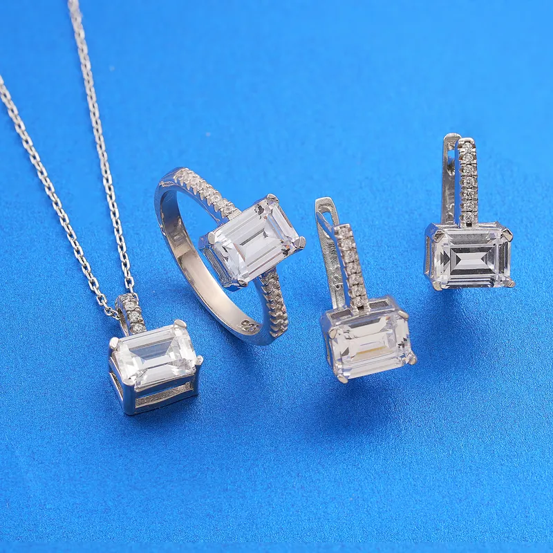 Elegant Silver Jewellery Set for Special Occasions