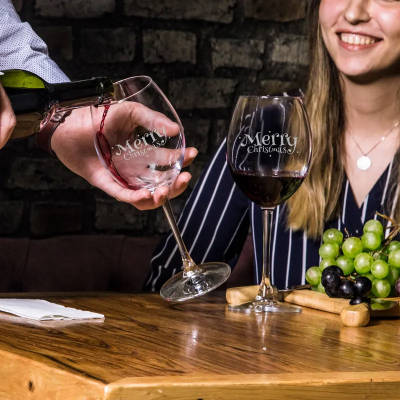Christmas Cheers Wine Glass Set – Perfect Holiday Gift for Adults