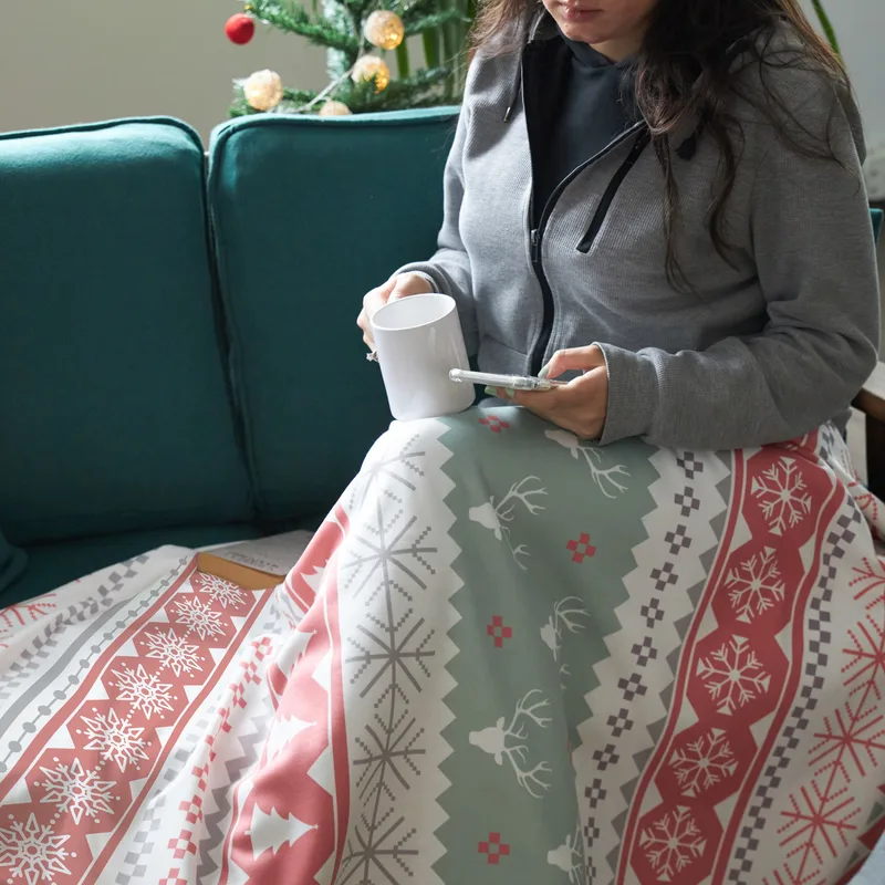 Festive Comfort Decorative Christmas Blanket for Cosy Nights