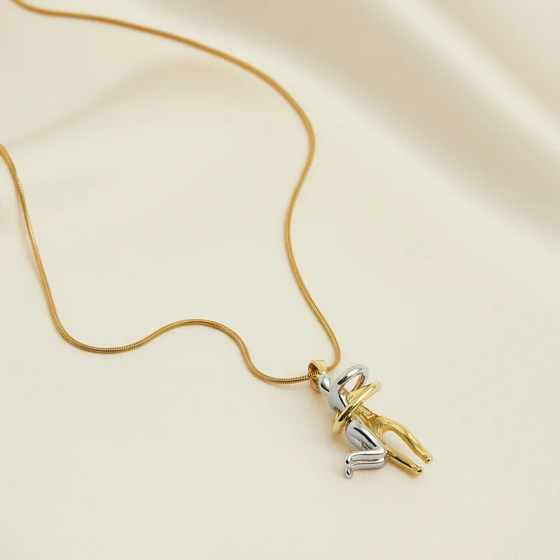 Couples Embrace Design Necklace