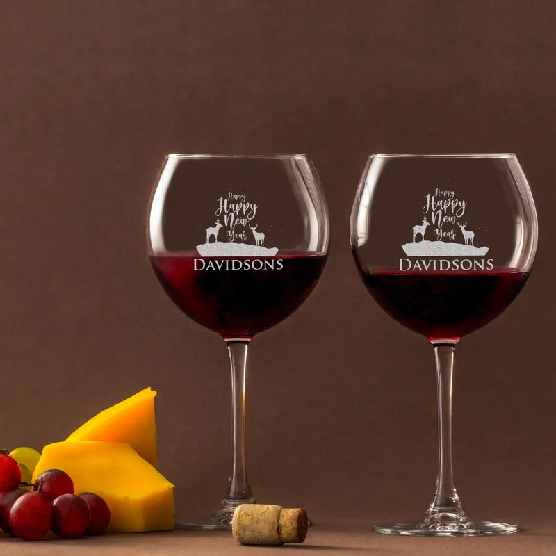 Custom Engraved Wine Glass Set for Family Celebrations