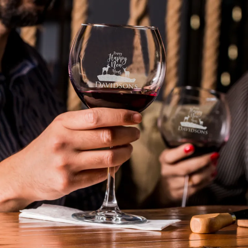 Custom Engraved Wine Glass Set for Family Celebrations