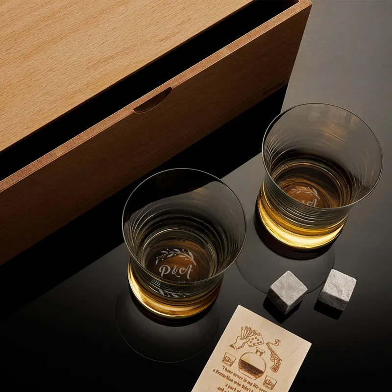 Custom İnitial Whiskey Set with İnitial Date for Anniversaries
