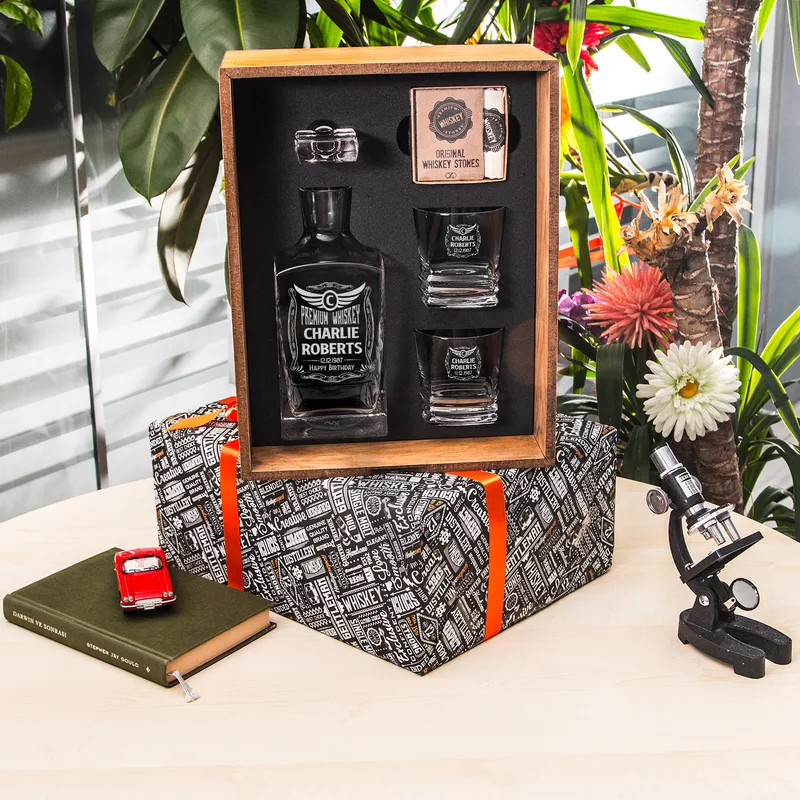 Custom Whiskey Decanter Set with Special wooden Box