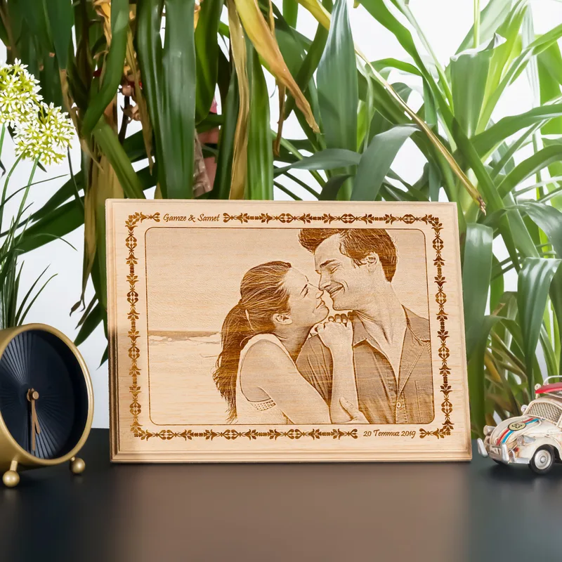 Personalised Wooden Couple Portrait for Romantic Moments