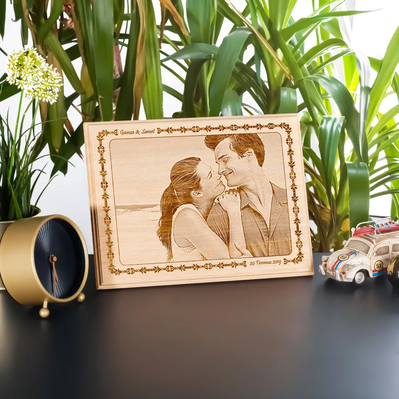 Personalised Wooden Couple Portrait for Romantic Moments