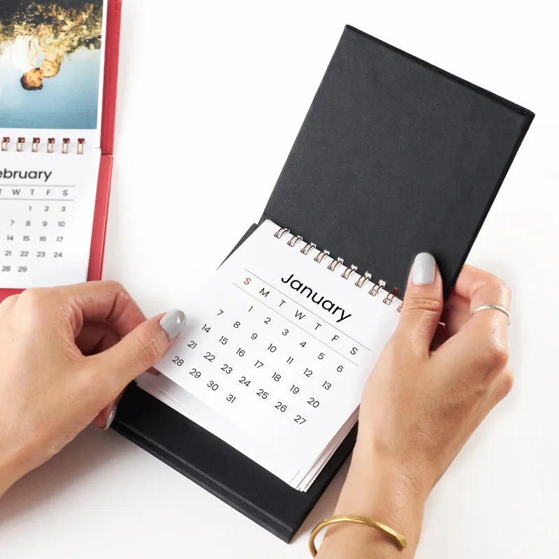 Customizable Desktop Photo Calendar for All Year