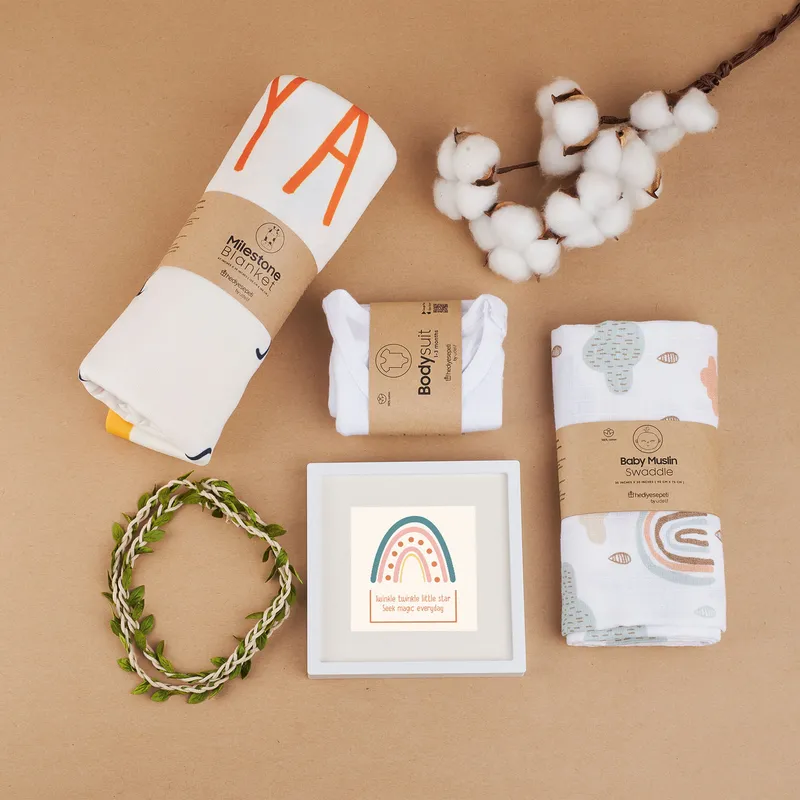 Customized Baby Gift Box with Photo Shoot Blanket