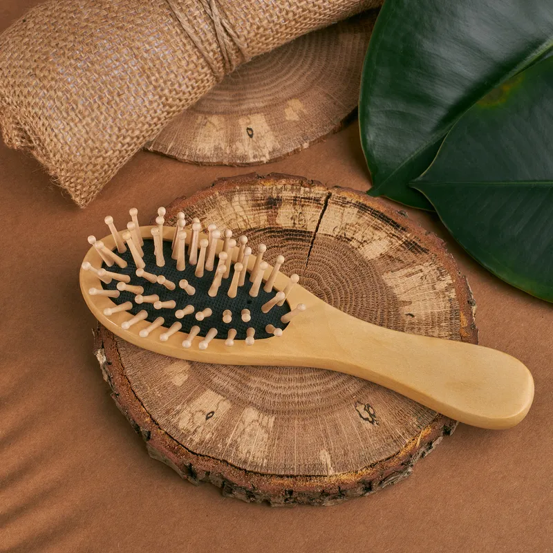 Daisy Designed Personalized Hair Comb