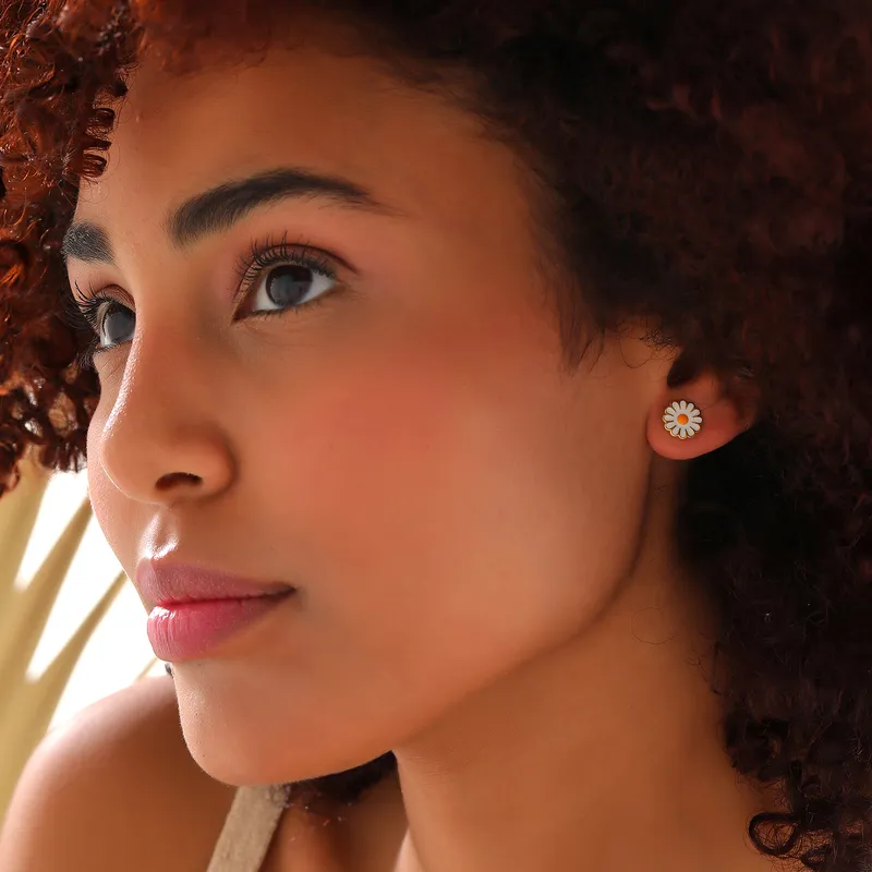 Daisy Themed Gold Plated Earrings