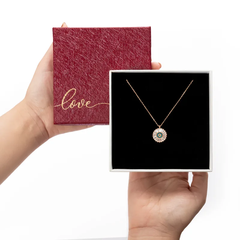 Elegant Daisy Rose Pendant Necklace for Her