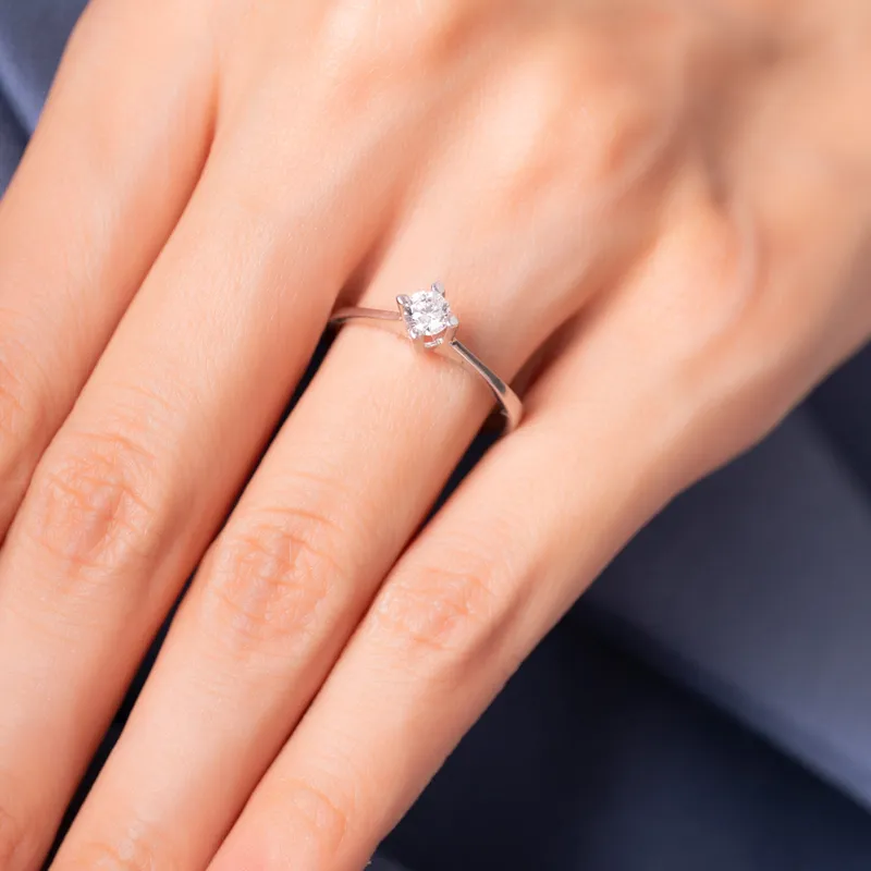Elegant Solitaire Diamond Silver Ring