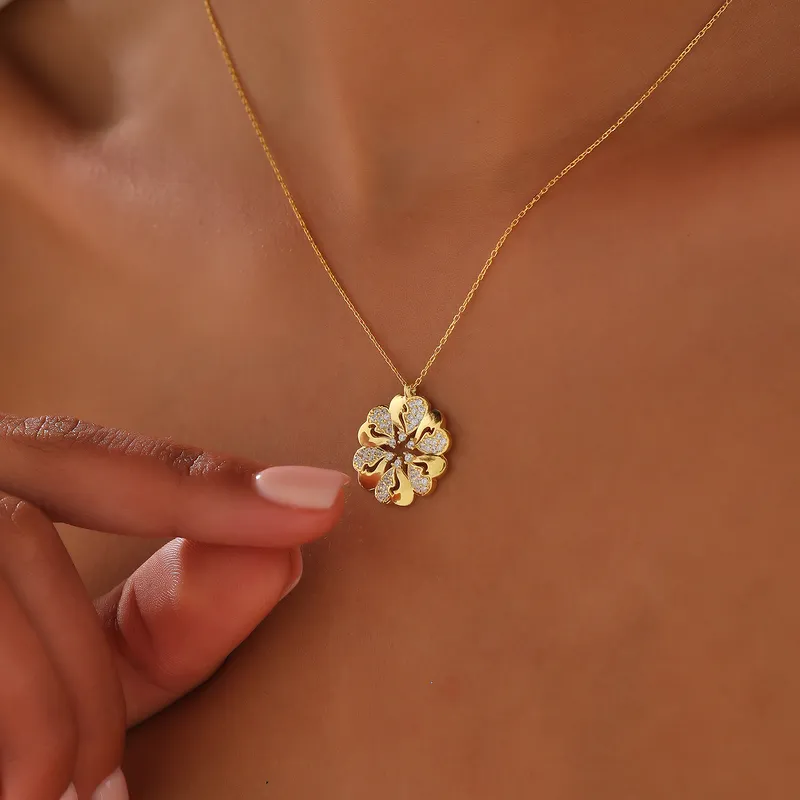 Heart Blossom Gold Plated Pendant Necklace with Zircon