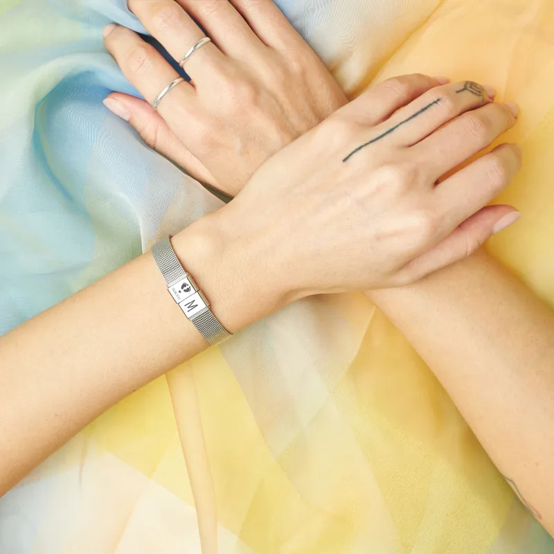 Footprint Designed Steel Mesh Bracelet