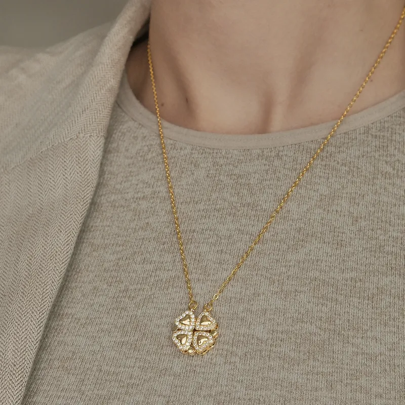 Four Leaf Clover Minimal Heart Necklace