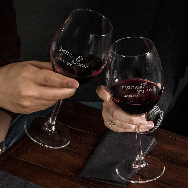 Gifts for Bride Personalized Wedding Wine Glasses Set