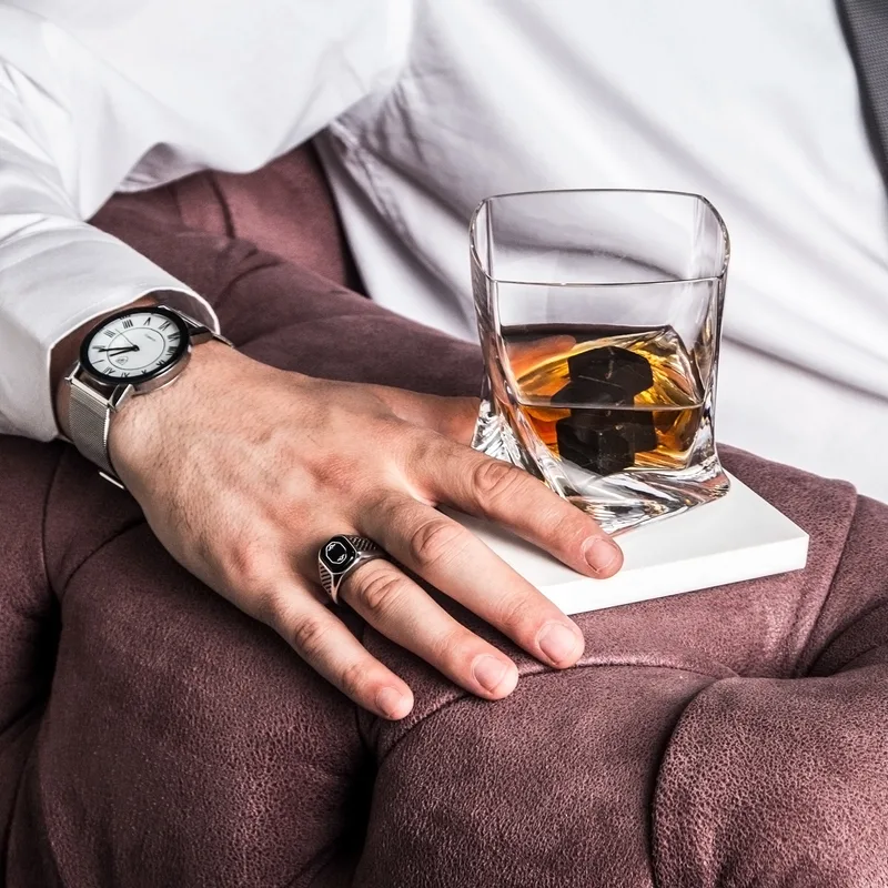 Highland Complete Whiskey Decanter Set