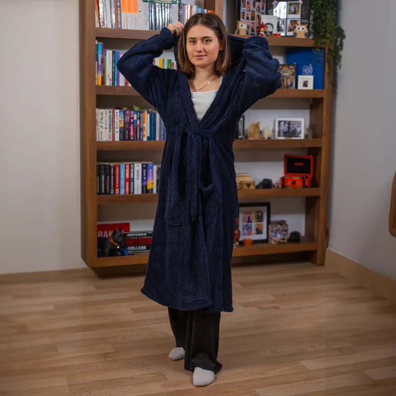 Hooded Wearable Fleece Blanket with Belt