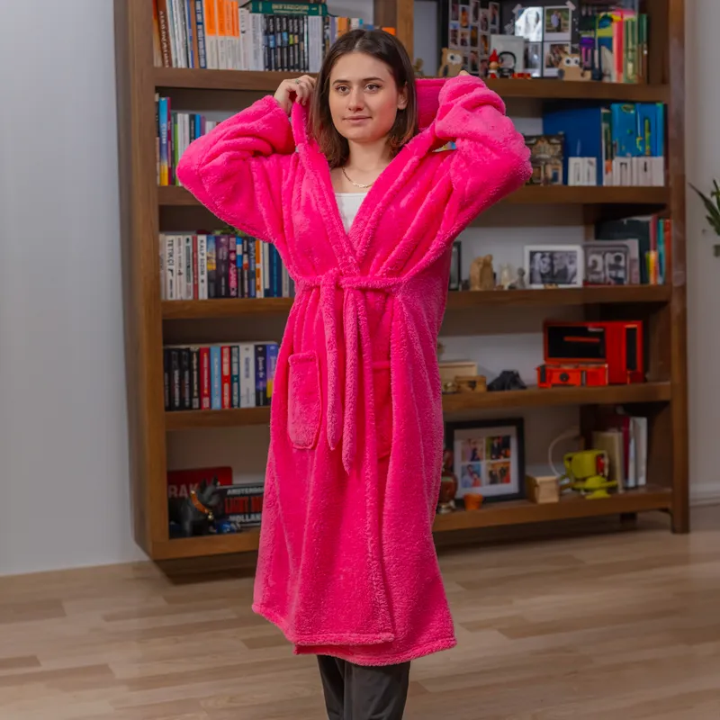 Hooded Wearable Fleece Blanket with Belt