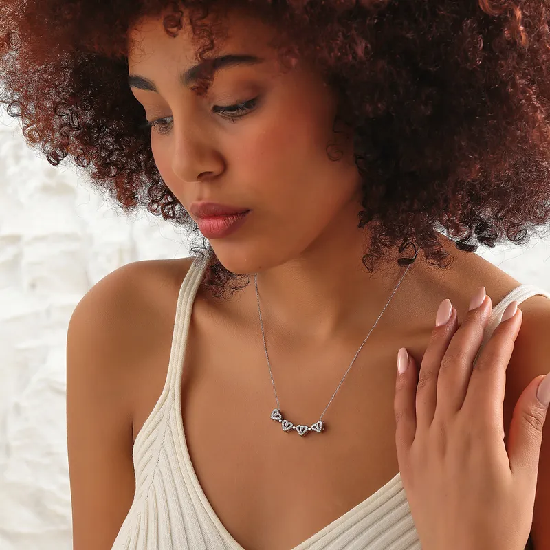 Magnetic Daisy Silver Necklace for Women