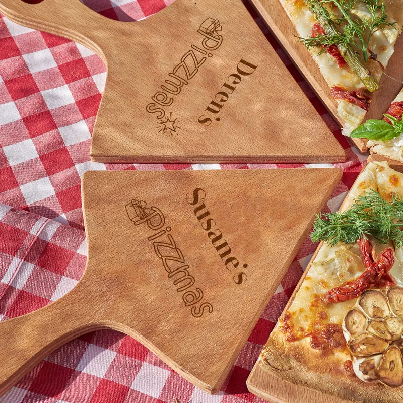 Merry Pizzmas Personalized 6 Piece Pizza Serving Board