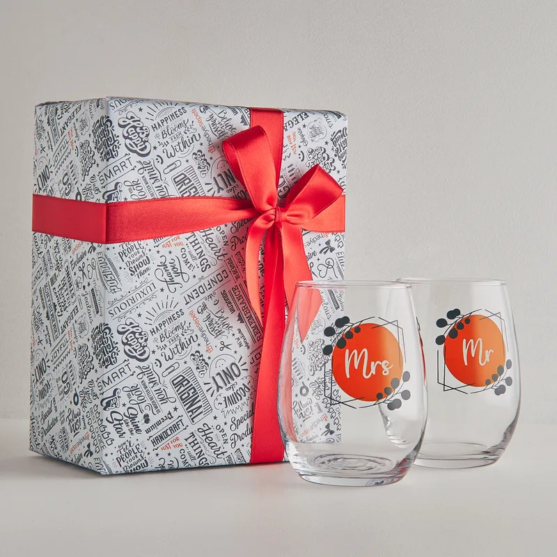 Personalised Mr and Mrs Beverage Glasses Set