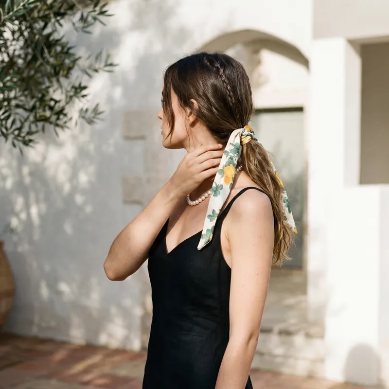 Pearl Necklace Scarf with 3 Interchangeable