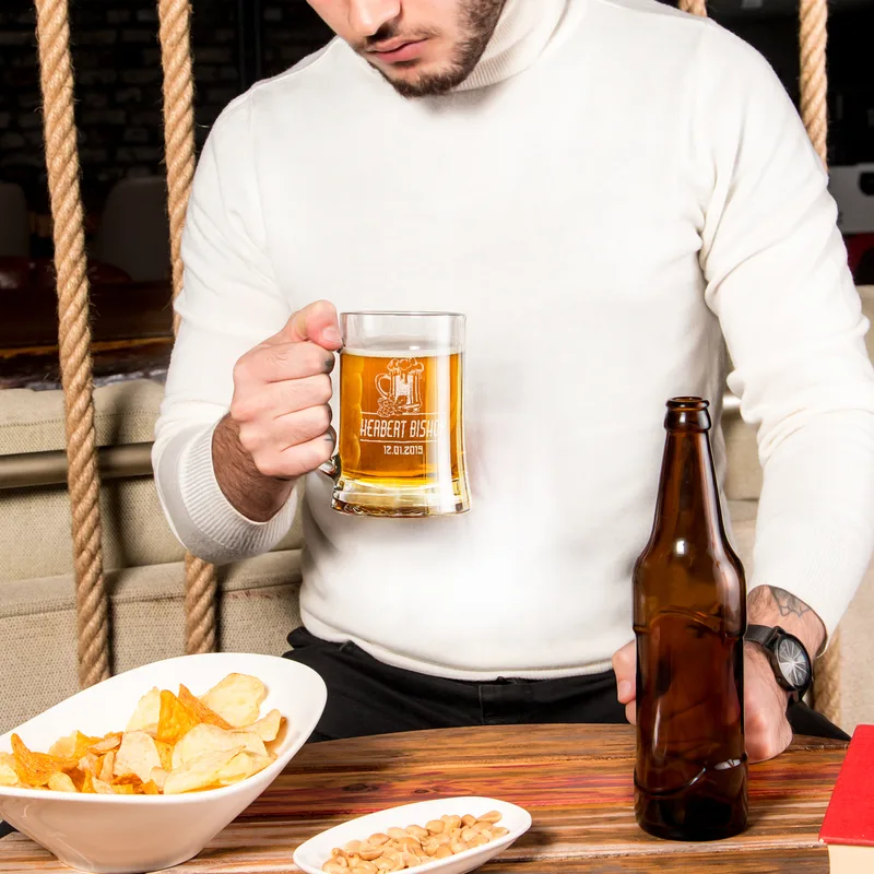 Personalised Engraved Beer Mug – Perfect Gift for Dad or Partner