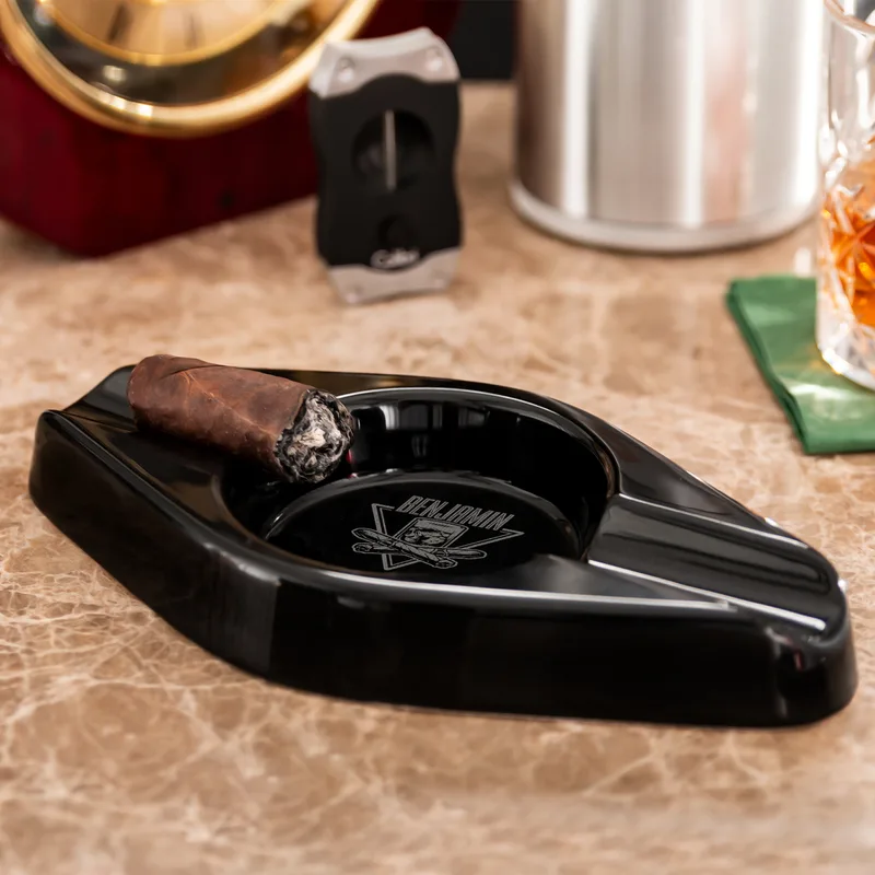 Personalized Ceramic Black Cigar Ashtray Gifts for Friends