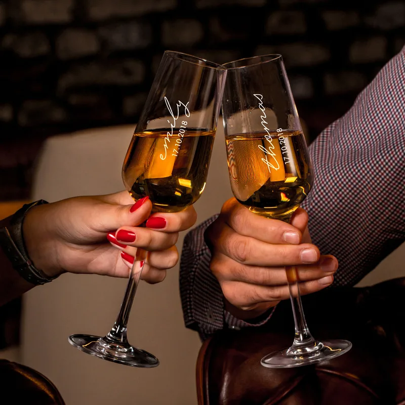 Personalised Engraved Champagne Flutes for Special Occasions