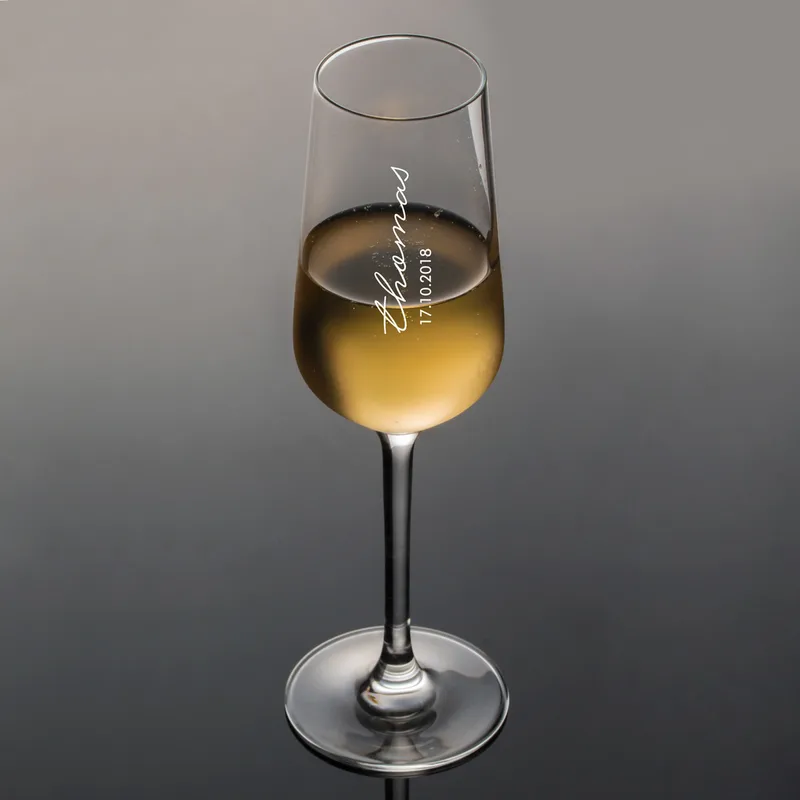 Personalised Engraved Champagne Flutes for Special Occasions