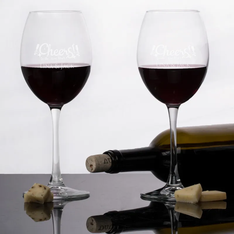 Personalized Christmas Designed 2-Piece Piedmont Wine Glass Set
