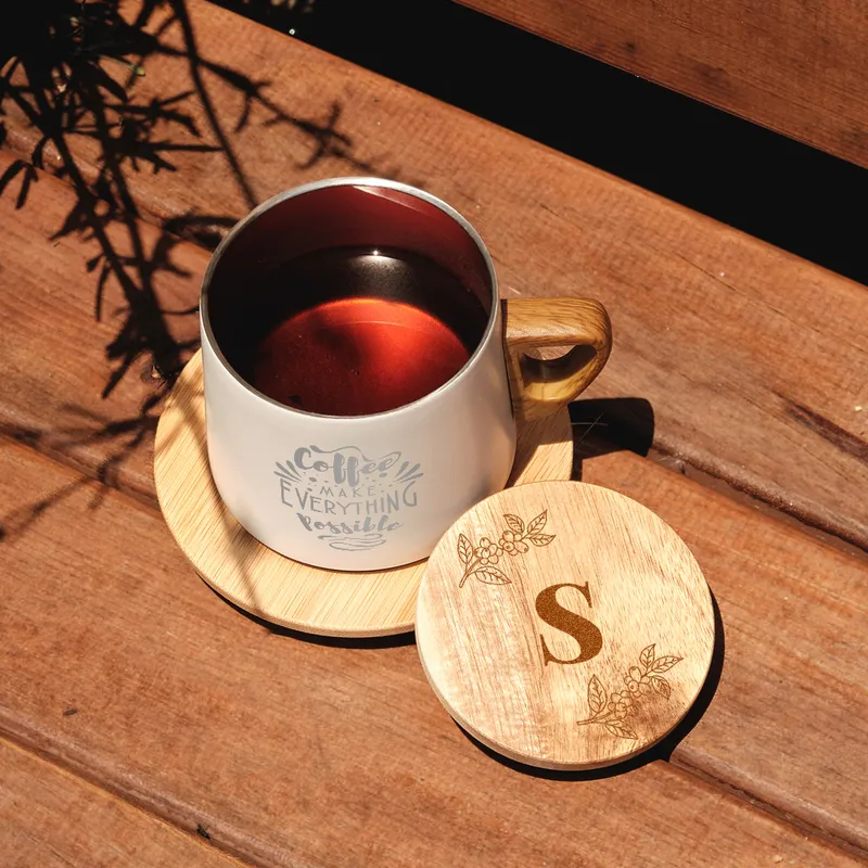 Personalized Coffee Mug with Wooden Lid and Letter Design