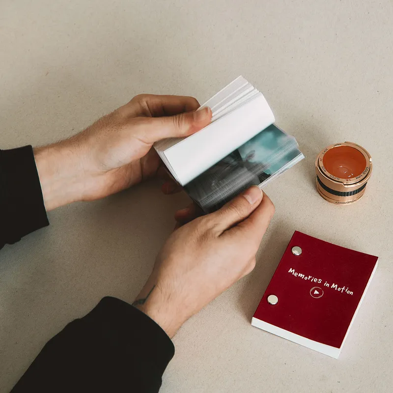 Personalized Flip Book – Unique Photo Animation Gift