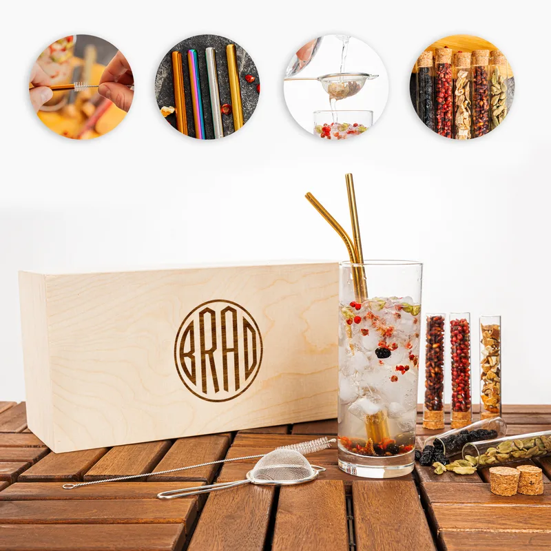 Personalized Gin Set with Wooden Box with Monogram Design