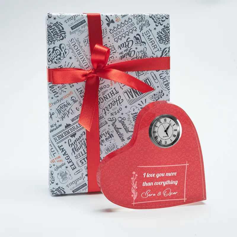 Personalised Heart-Shaped Acrylic Desk Clock for Couples