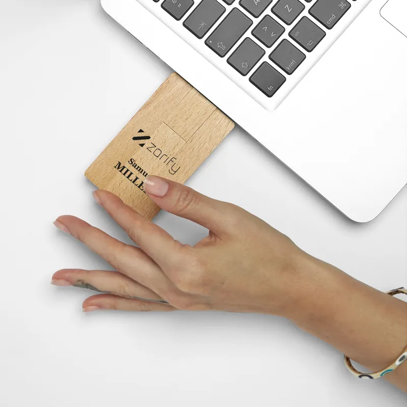 Personalised Logo and Name Engraved 32GB USB Drive