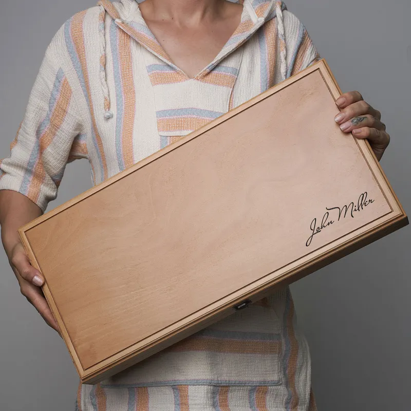 Personalized Signature Design Grooved Beech Backgammon Set
