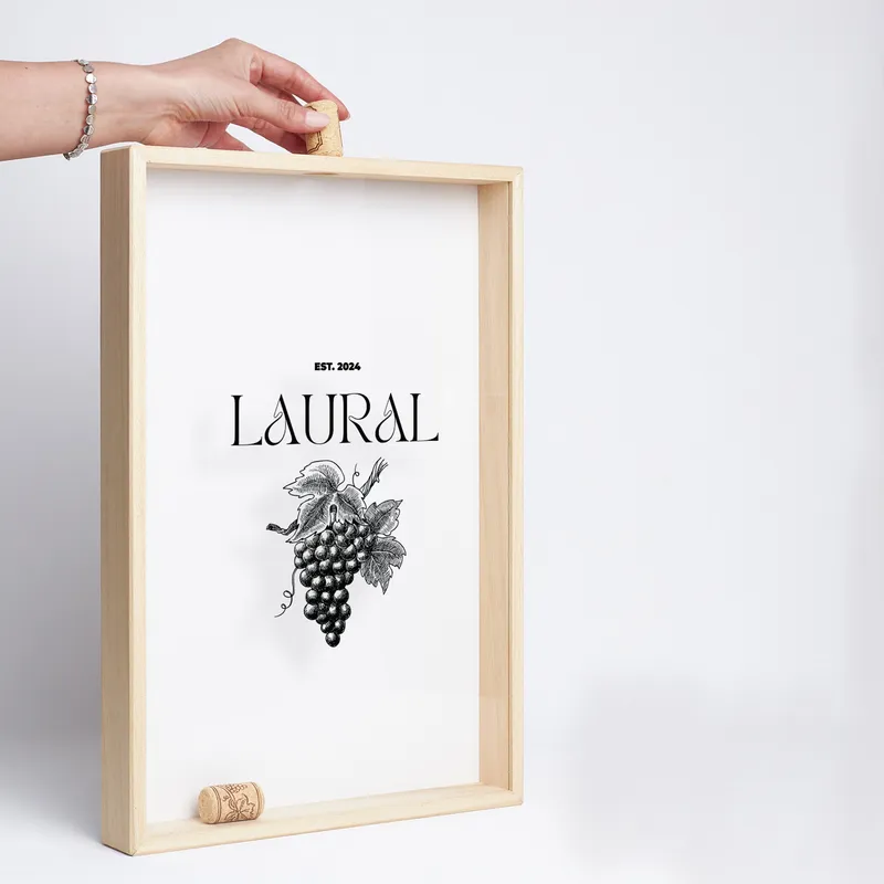 Personalized Vineyard Wine Stopper Display Box for Birthday Gift