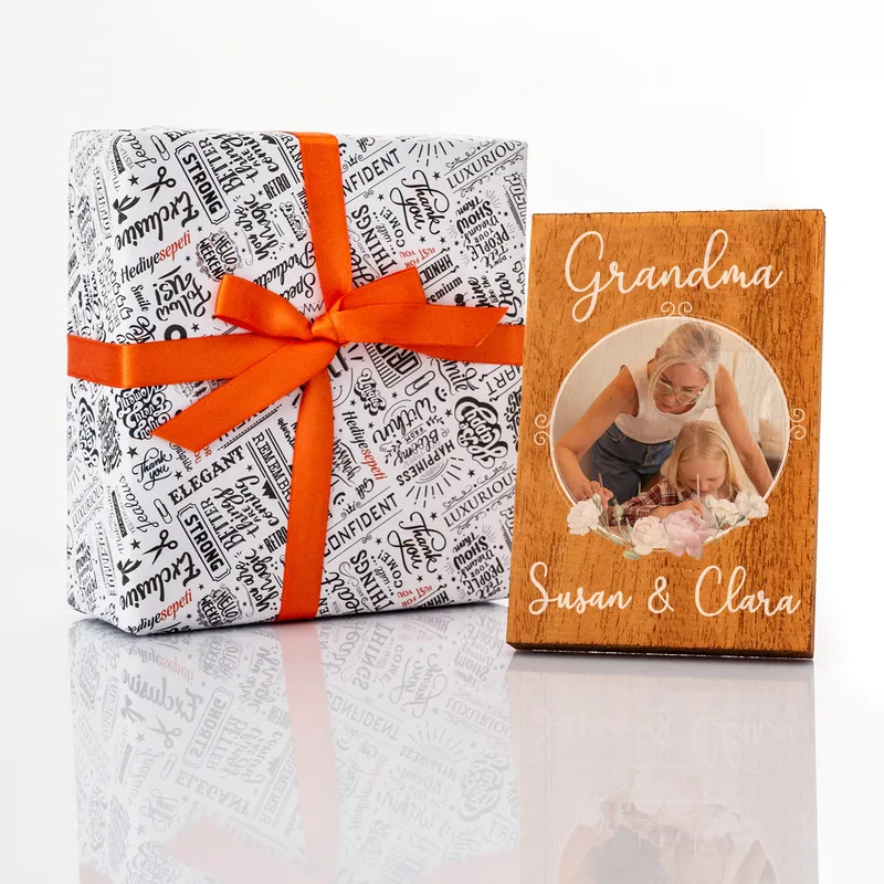 Personalized Wooden Decorative Frame with Picture and Name Gift for Grandma