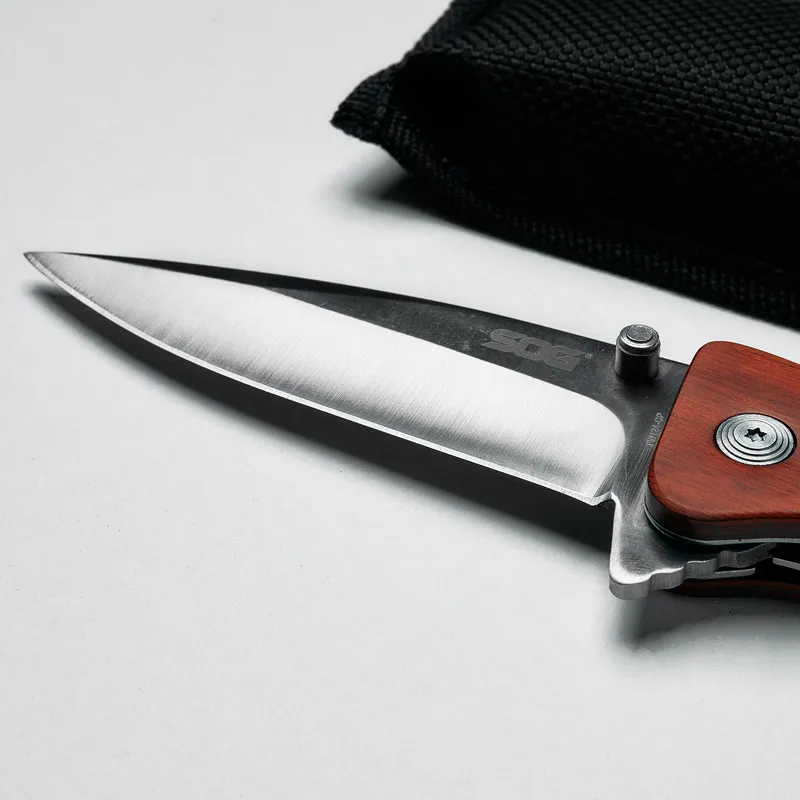 Personalized Wooden Handle Pocket Knife for Outdoor Enthusiasts