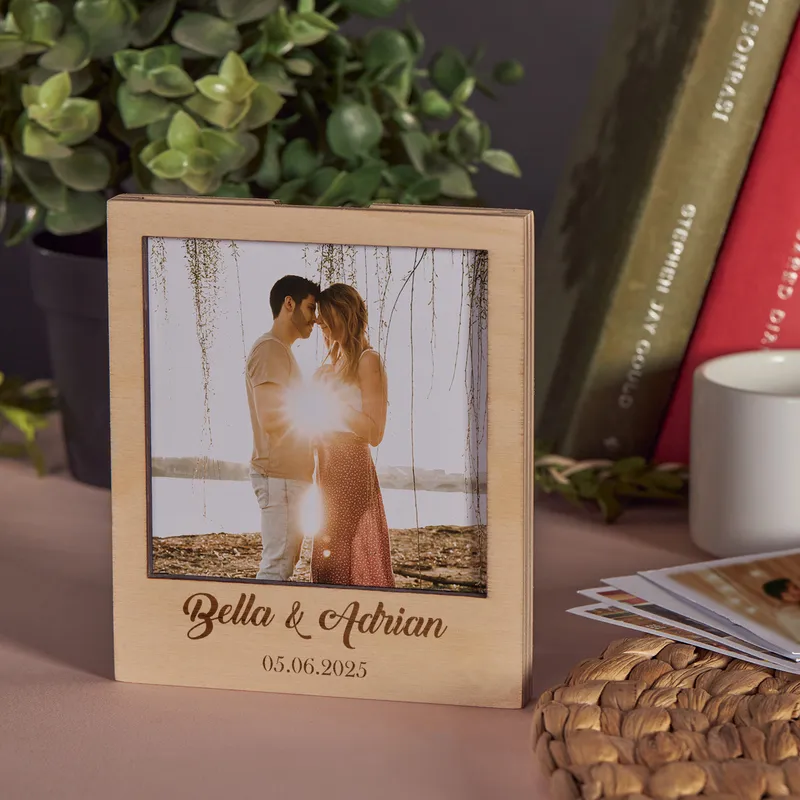 Pola Card Personalised Wooden Frame