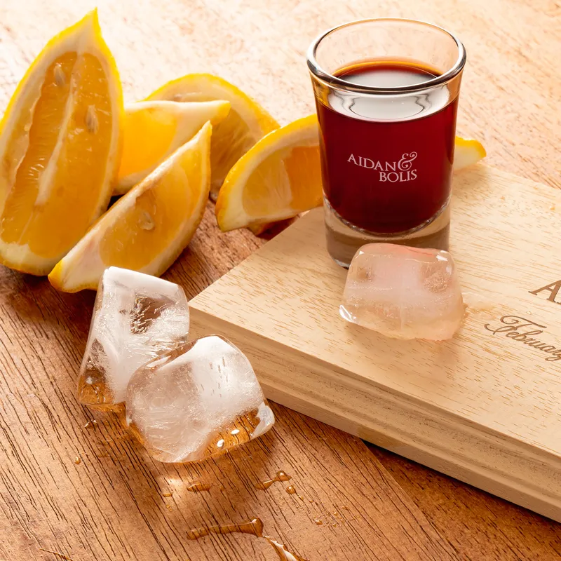 Presentation Tray Shot Glass Set for Valentine's Day Gift